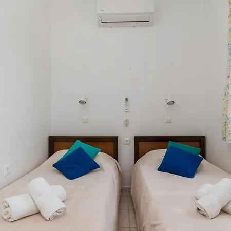 בית נופש Gaia Mykonos Ornos *